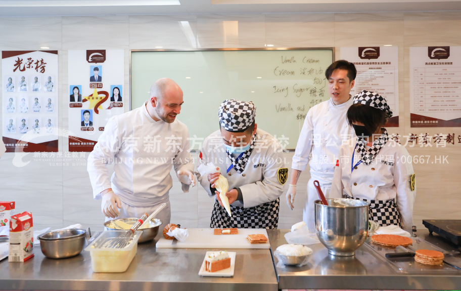 国产大鸡巴狂操骚逼,淫叫不断视频北京新东方烹饪学校-学子回访